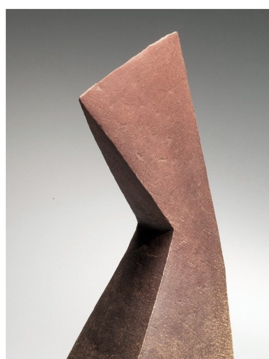 A form recognised — Suzuki Osamu's terracotta, chosen, not carved.